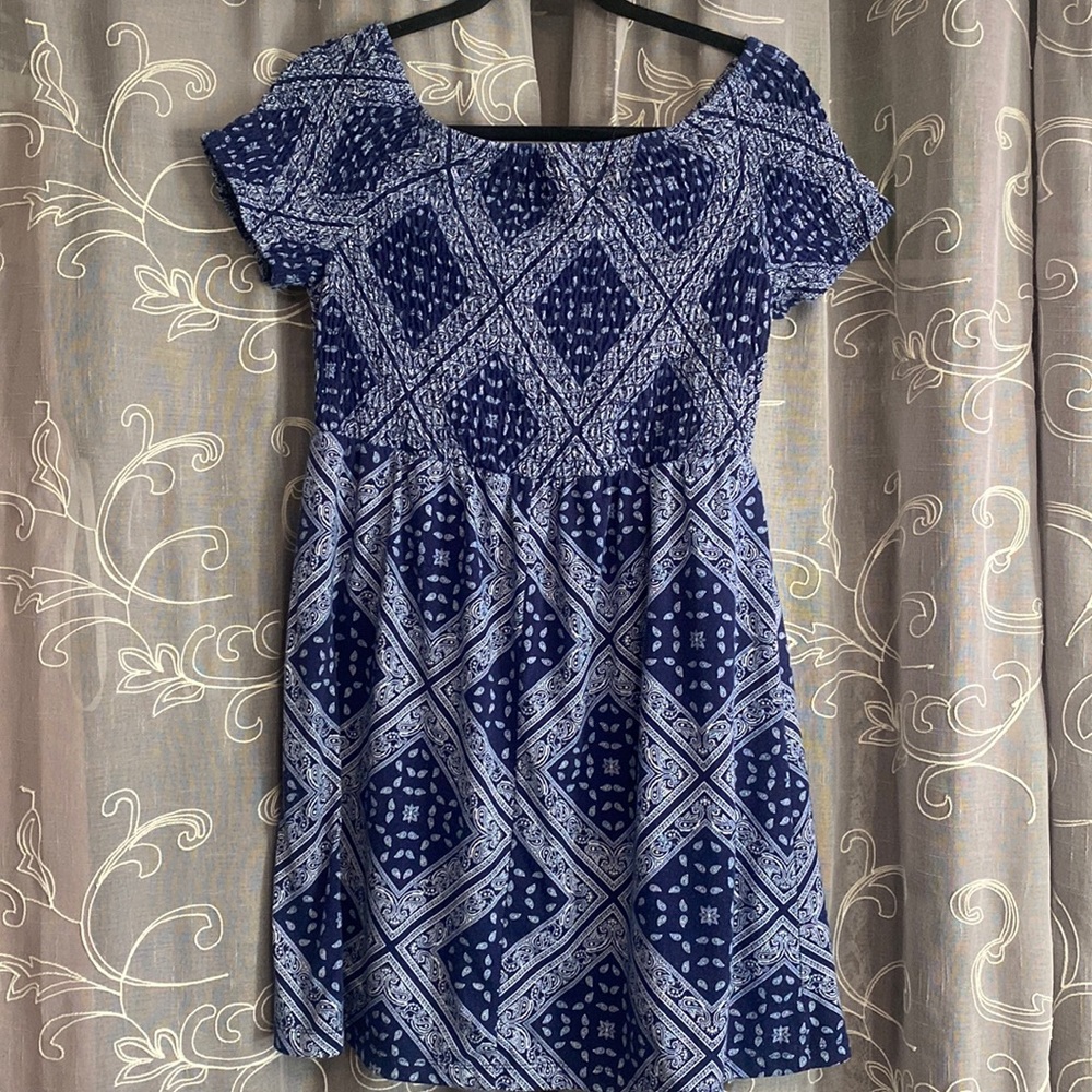 Handkerchief print dress!